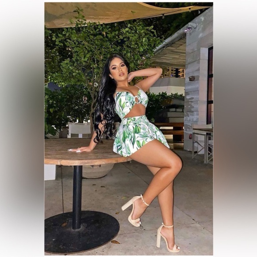 Fashion Nova Short Set - Green